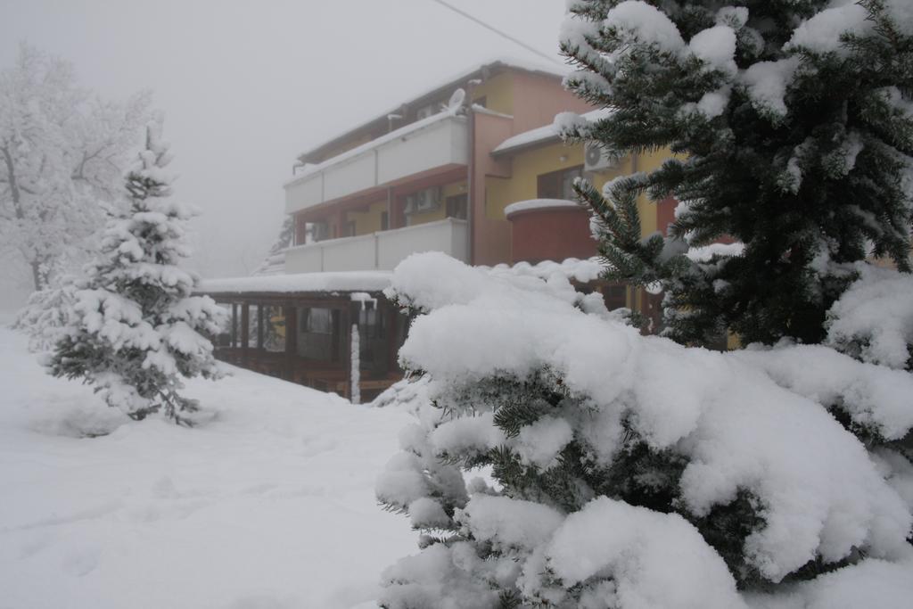 Туристически Комплекс"Странджа" Sredets Exterior foto